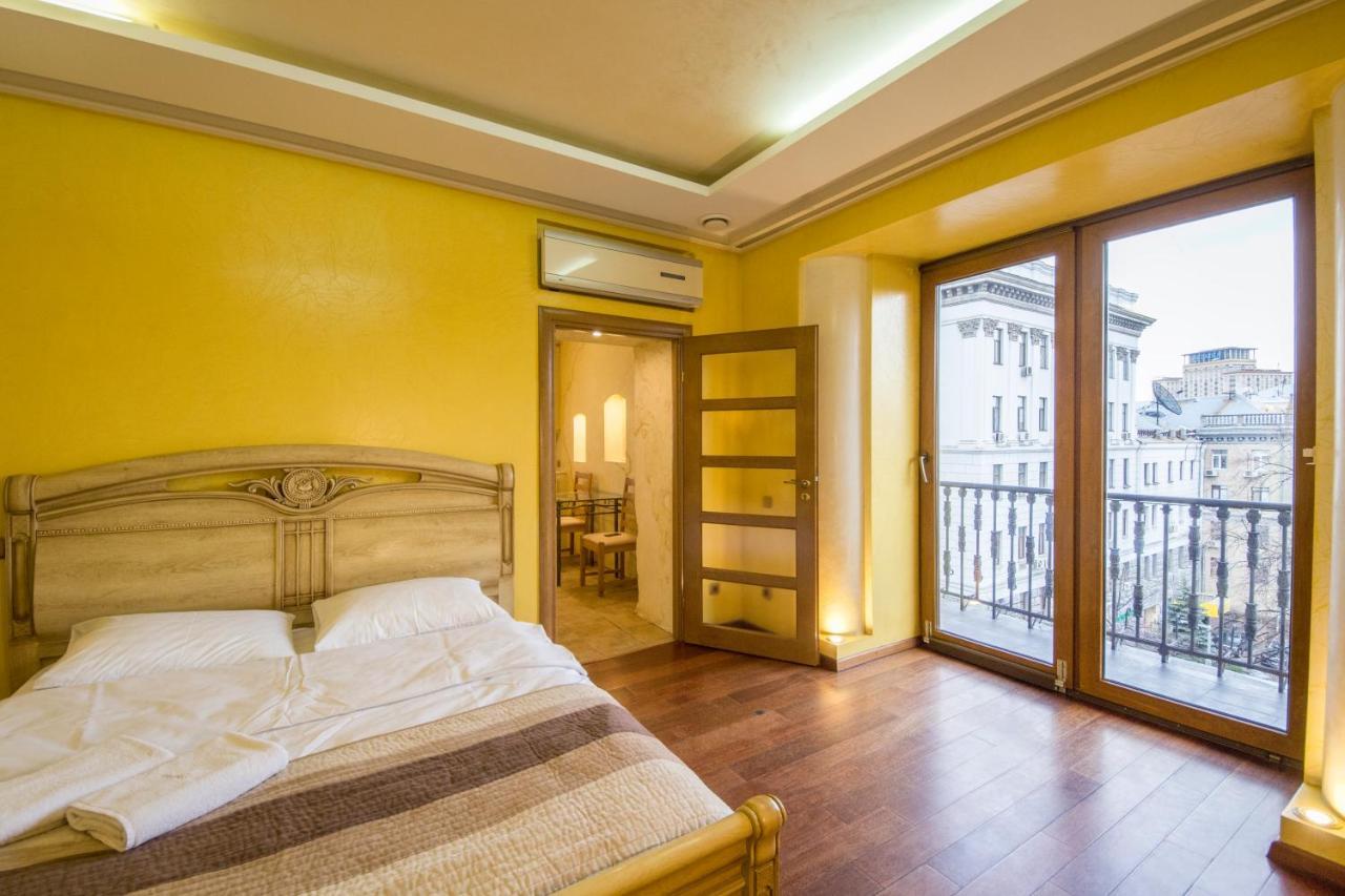 Dayflat Apartments Maidan Area Kyiv Eksteriør billede